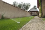 Kdy zalévat, aby tráva nebyla suchá?