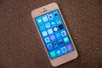 Na iPhone 5 už plno nových aplikaci nespustíte. Platíto i pro bankovnictví.