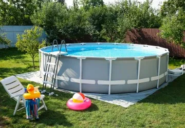 Koupací sezóna se pomalu ale jistě chýlí ke konci. Koupací sezóna se pomalu ale jistě chýlí ke konci.