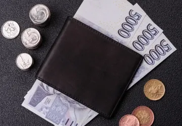Jediný neočekávaný výdaj může rodinu zahnat do dluhové spirály
