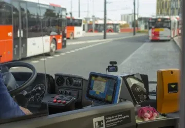 Dopravní komplikace v Praze zasáhnou desítky linek