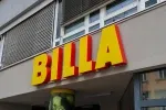Návěs kamionu využila firma jako originální reklamní plochu pro vzkaz k veřejnosti.