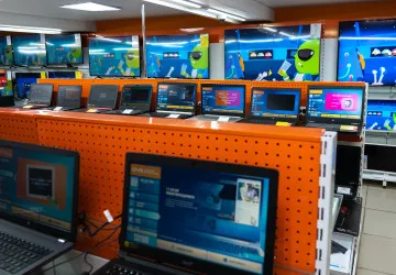 E-shop se specializoval na výpočetní techniku a elektroniku. E-shop se specializoval na výpočetní techniku a elektroniku.