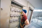 Moderní elektroměry jdou odečítat i na dálku. Moderní elektroměry jdou odečítat i na dálku.