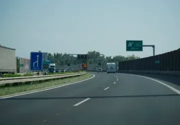 Rozšíření D1 u Brna je zhruba v polovině