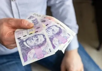 Rodiče mají nárok na řadu příspěvků od státu. 