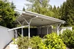 Stavebnímu úřadu dochází trpělivost s neschválenými pergolami a přístřešky