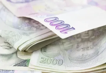 Mladí požadují výrazně vyšší nástupní mzdu než jejich rodiče. 
