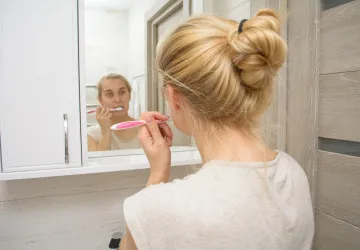 Křiví se vám po rovnátkách znovu zuby?