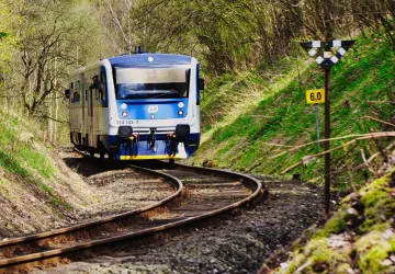 Česko má téměř neznámý železniční okruh na kterém se testují vlaky z celého světa