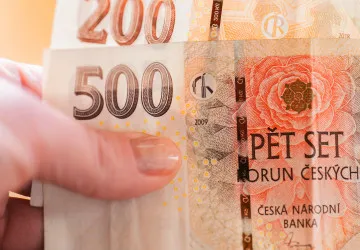 Kam si doma schovat peníze, pokud je nechcete mít v bance? 