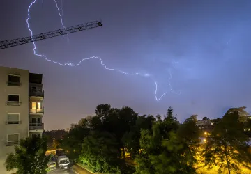 ČHMÚ vydal výstrahu před výskytem silných bouřek.