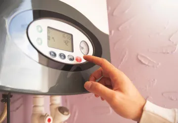 Moderní technologie uspoří náklady, lidé se jich ale stále obávají.