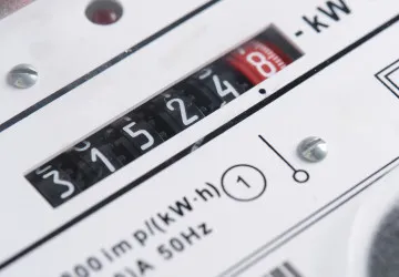 Přeplatky za plyn a elektřinu vám nemusí automaticky dorazit na účet
