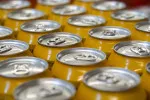 Chlapec díky recyklaci plechovek vydělal téměř půl milionu korun Chlapec díky recyklaci plechovek vydělal téměř půl milionu korun