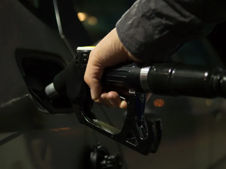 Tankování dieselového automobilu