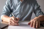 V pracovní smlouvě může být nižší částka, než bylo dohodnuto