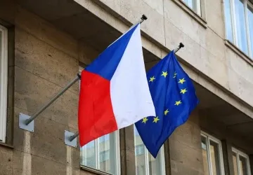 Vláda připravuje změny tabulkových platů. 