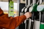 Čas od času se stane, že řidiči odjedou z čerpací stanice bez placení. Čas od času se stane, že řidiči odjedou z čerpací stanice bez placení.