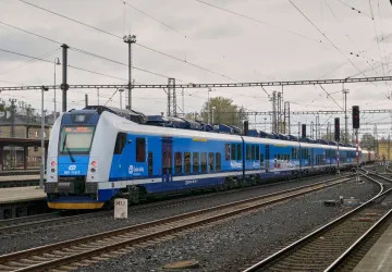 Vlaky u Prahy čeká dlouhá výluka Vlaky u Prahy čeká dlouhá výluka