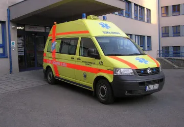 Kovová pachuť může značit mrtvici i další choroby.