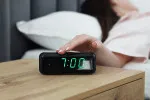 V zimě může dávat smysl pozdější začátek pracovní doby