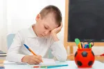 Nástup do první třídy je pro řadu šestiletých dětí obrovskou psychickou zátěží a přináší velkou nejistotu. Nástup do první třídy je pro řadu šestiletých dětí obrovskou psychickou zátěží a přináší velkou nejistotu.