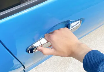 Podvodníci našli nový trik, jak se dostat do vašeho auta a ukrást ho