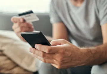 Podvodníci mají nový způsob, jak vybrat všechny peníze z účtu