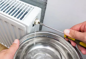 Při odzvdušnění radiátorů se vyplatí dodržet snadný postup.