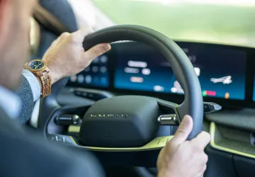 Konkurent Tesly chystá letos aktualizaci svého modelu, bude mít dojezd téměř 1000 km