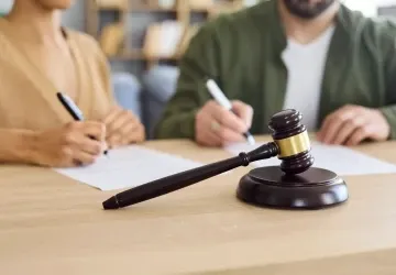 Banka vydala průvodce, jak naložit s hypotékou v případě rozvodu