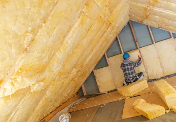 Tepelná izolace může pomoct ušetřit peníze za energie i ve starších budovách Tepelná izolace může pomoct ušetřit peníze za energie i ve starších budovách
