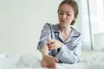 Neobvyklé štípance, svědění po ránu nebo nevysvětlitelné vyrážky mohou naznačovat přítomnost nezvaných hostů ve vaší ložnici.