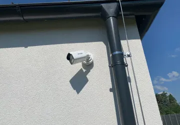 Domácí bezpečnostní kamera může chránit majetek, respektuje-li zákony.