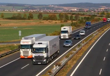 Vláda plánuje zdražit některé správní poplatky pro řidiče. 