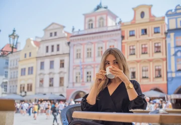 Češi se hádají, kdy má obsluha skutečně nárok na spropitné