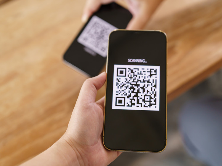 Skenování QR kódů z neznámých zdrojů může být nebezpečné. Skenování QR kódů z neznámých zdrojů může být nebezpečné.