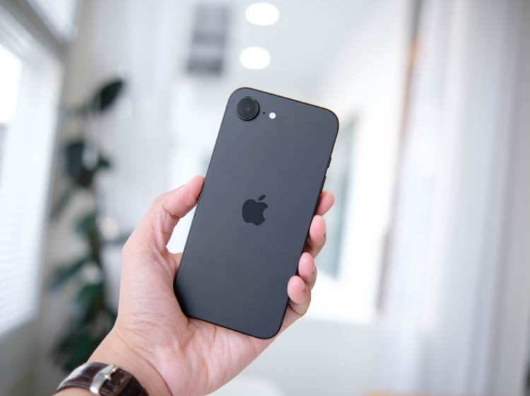 Tisíce Čechů v ohrožení: Tyto iPhony přestávají dostávat bezpečnostní aktualizace Tisíce Čechů v ohrožení: Tyto iPhony přestávají dostávat bezpečnostní aktualizace