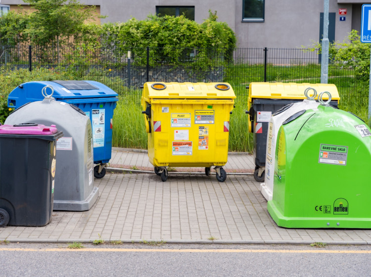 Koho se týká osvobození od platby za komunální odpad? Koho se týká osvobození od platby za komunální odpad?