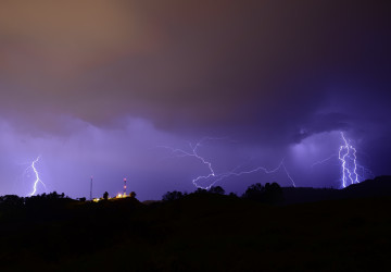 Česko zasáhnou silné bouřky Česko zasáhnou silné bouřky