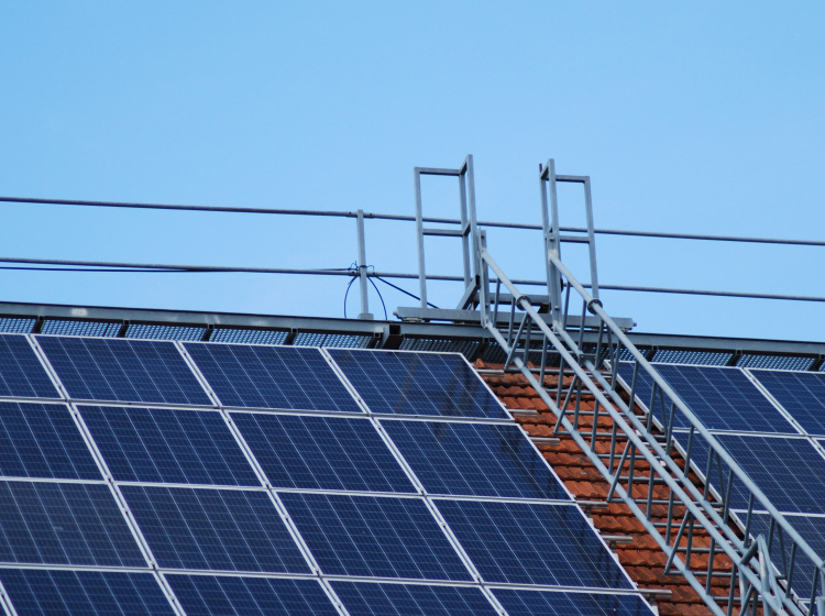 Fotovoltaika na střeše domu