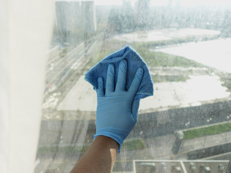 Zapomeňte na celodenní mytí oken