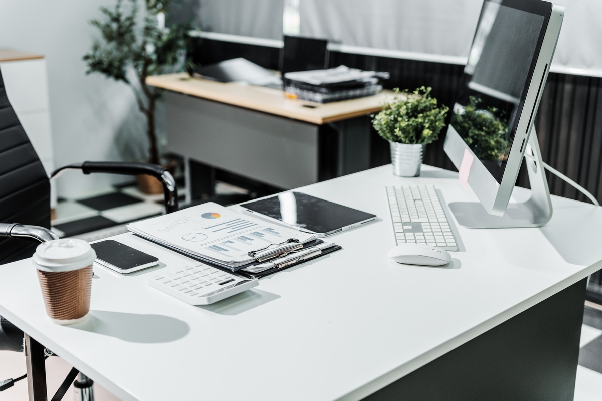 Firmy zavádí model v podobě větší volnosti pro zaměstnance. Firmy zavádí model v podobě větší volnosti pro zaměstnance.