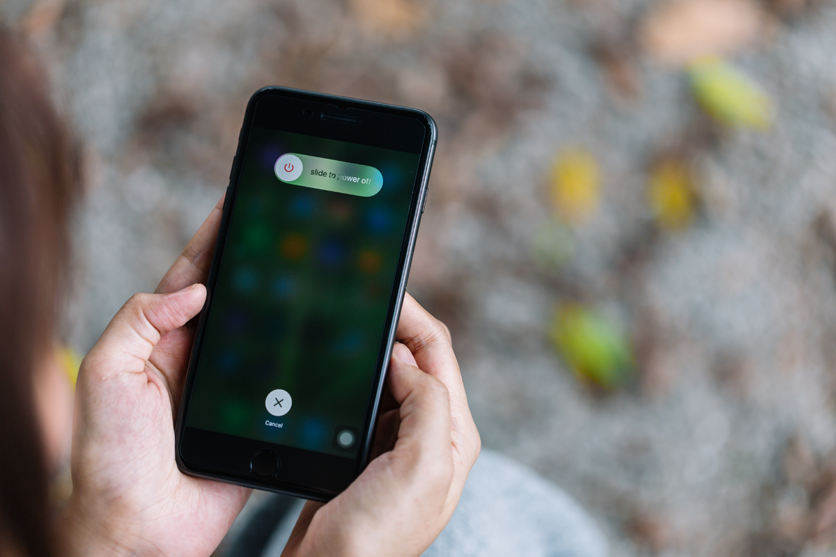 Pravidelné vypínání telefonu doporučují i odborníci