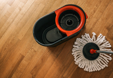 Jak často mýt podlahu?