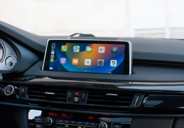 Používání dotykové obrazovky může být nebezpečné