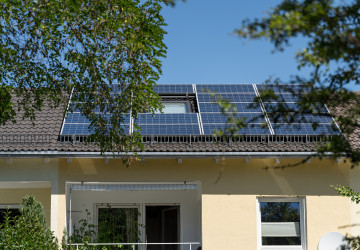 Instalaci fotovoltaické elektrárny provází řada povinností.