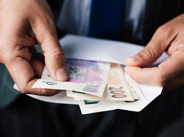 Se spořením začněte co nejdříve Se spořením začněte co nejdříve