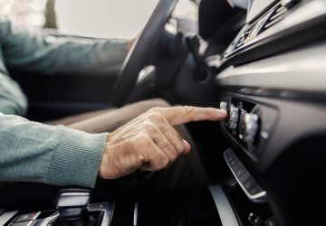 Kontrolky v autě vyděsí snad každého řidiče Kontrolky v autě vyděsí snad každého řidiče